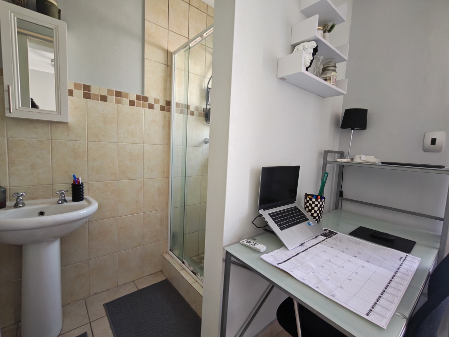 To Let 1 Bedroom Property for Rent in Die Bult North West